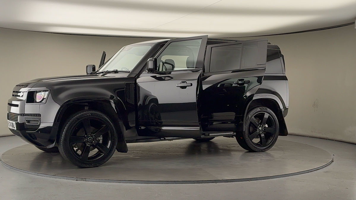 Used Land Rover Defender 110 2024 for sale - 76884628: Photo 48