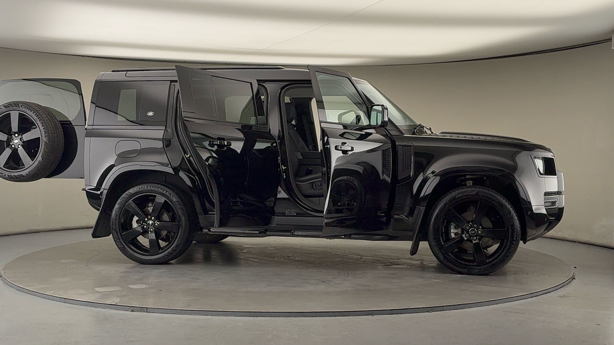 Used Land Rover Defender 110 2024 for sale - 76884628: Photo 55