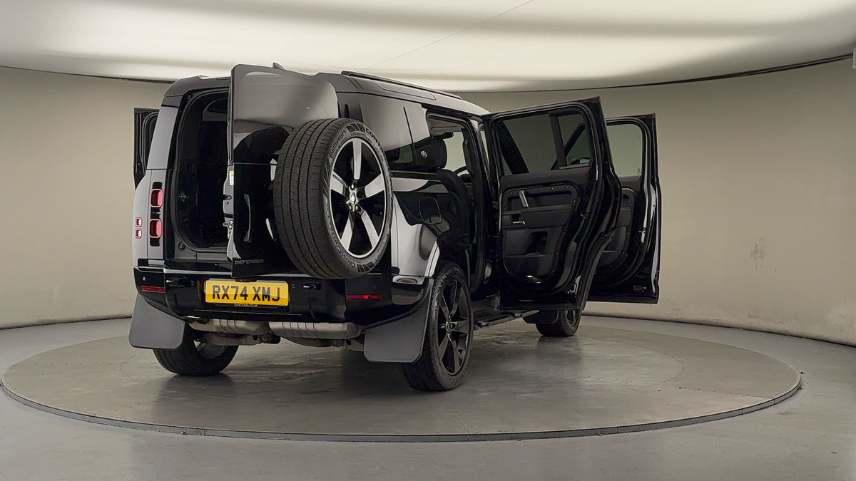 Used Land Rover Defender 110 2024 for sale - 76884628: Photo 59