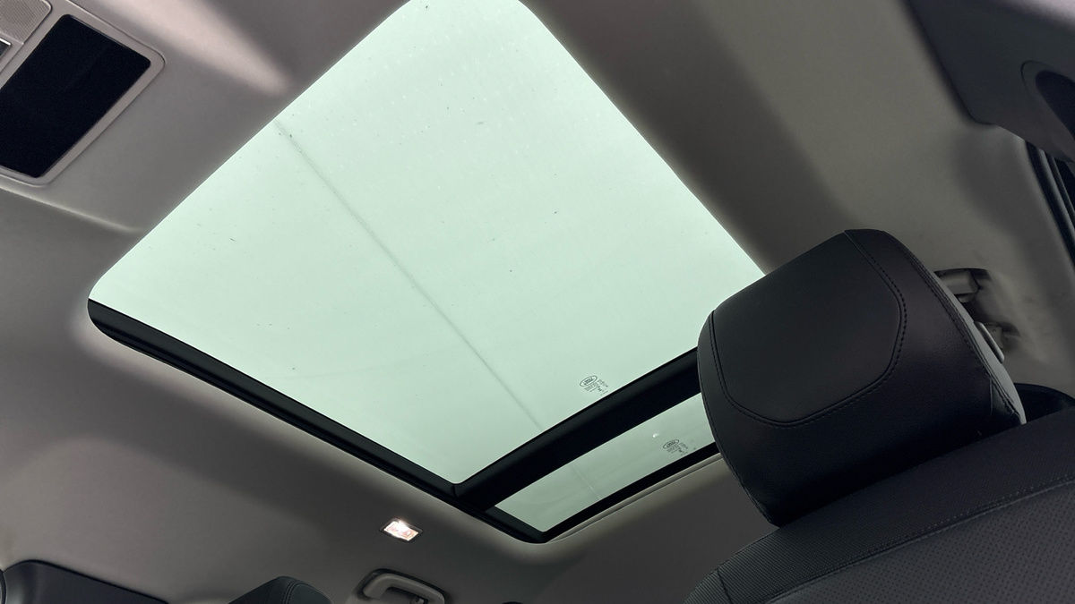 Used Land Rover Defender 110 2024 for sale - 76884628: Photo 6