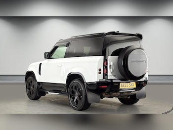 Used Land Rover Defender 90 2023 for sale - 78402125: Photo