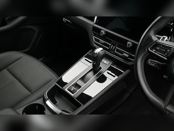 Used Porsche Macan 2022 for sale - 75336973: Photo