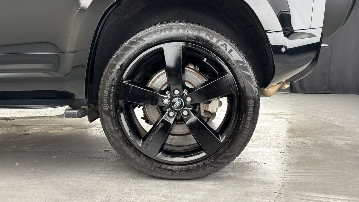 Used Land Rover Defender 2023 for sale - 77370425: Photo 10