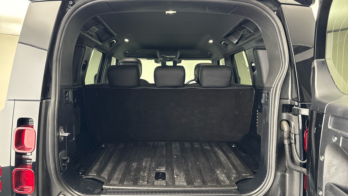 Used Land Rover Defender 2023 for sale - 77370425: Photo 11
