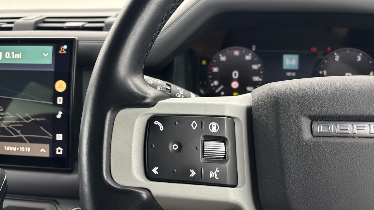 Used Land Rover Defender 2023 for sale - 77370425: Photo 13