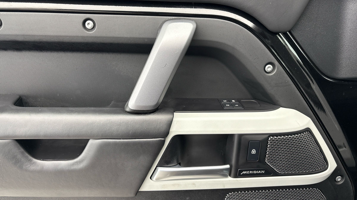 Used Land Rover Defender 2023 for sale - 77370425: Photo 19