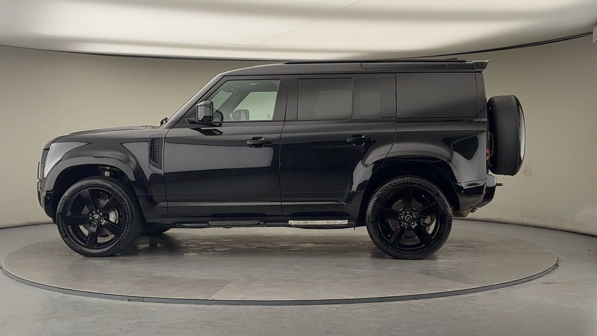 Used Land Rover Defender 2023 for sale - 77370425: Photo 27