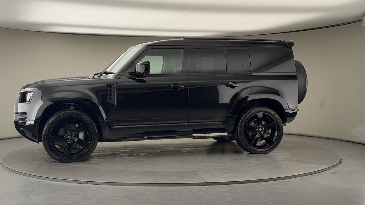 Used Land Rover Defender 2023 for sale - 77370425: Photo 28