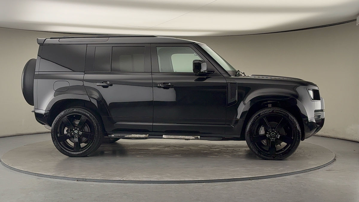 Used Land Rover Defender 2023 for sale - 77370425: Photo 36