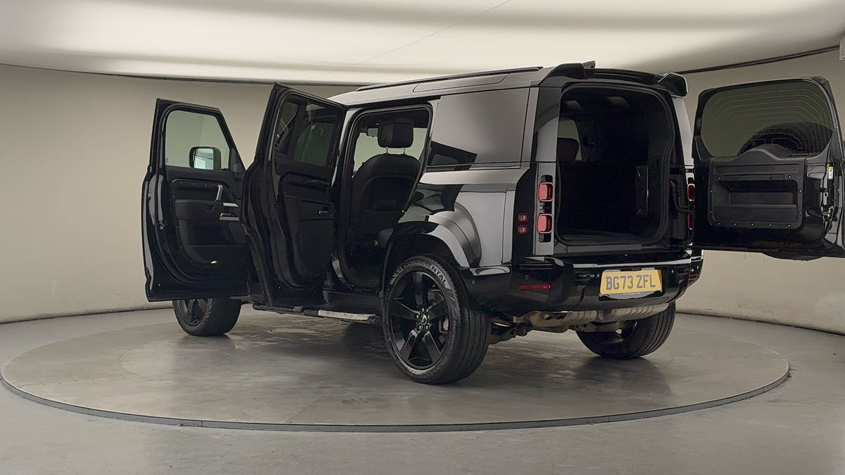 Used Land Rover Defender 2023 for sale - 77370425: Photo 43