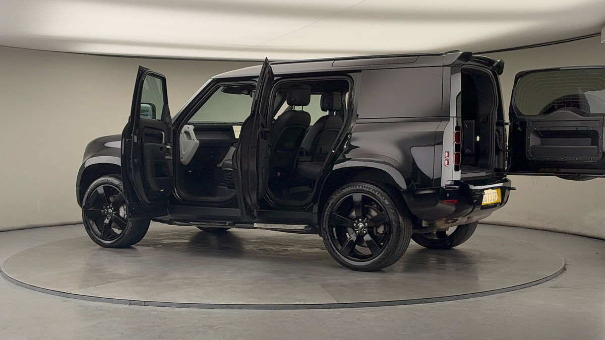 Used Land Rover Defender 2023 for sale - 77370425: Photo 45