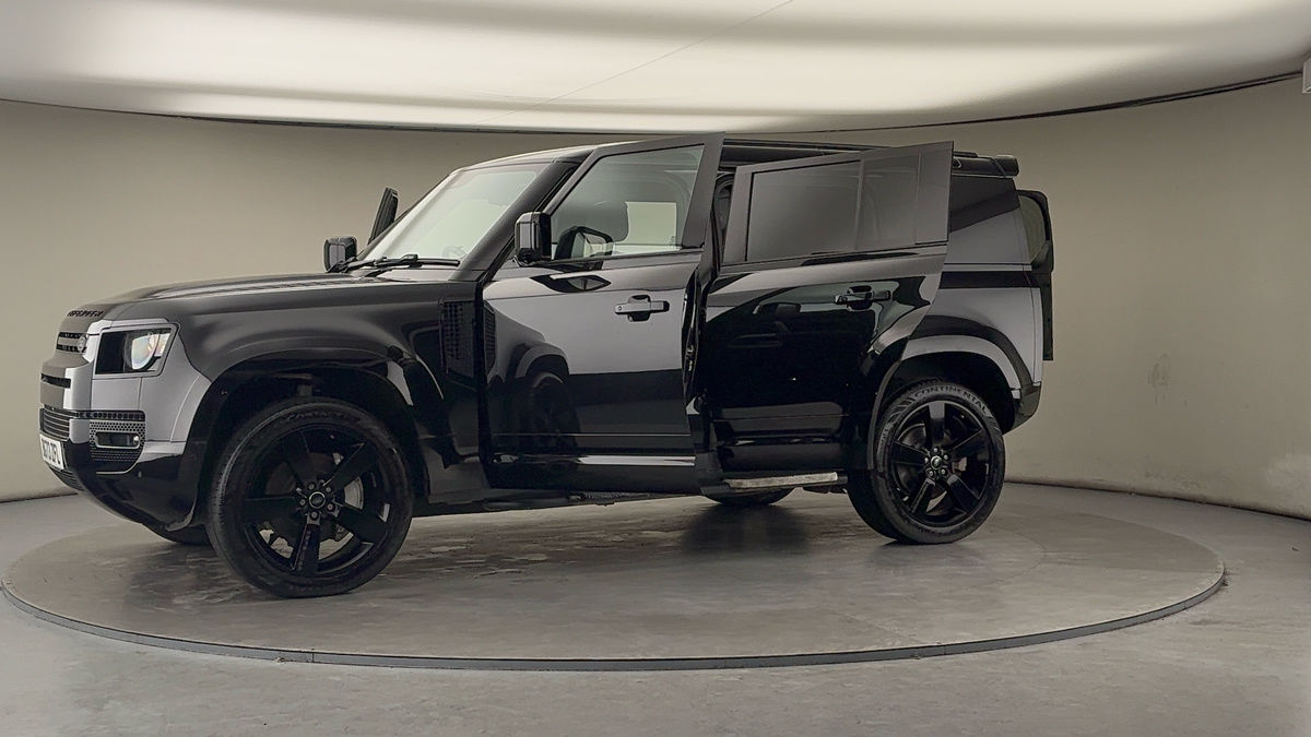 Used Land Rover Defender 2023 for sale - 77370425: Photo 48