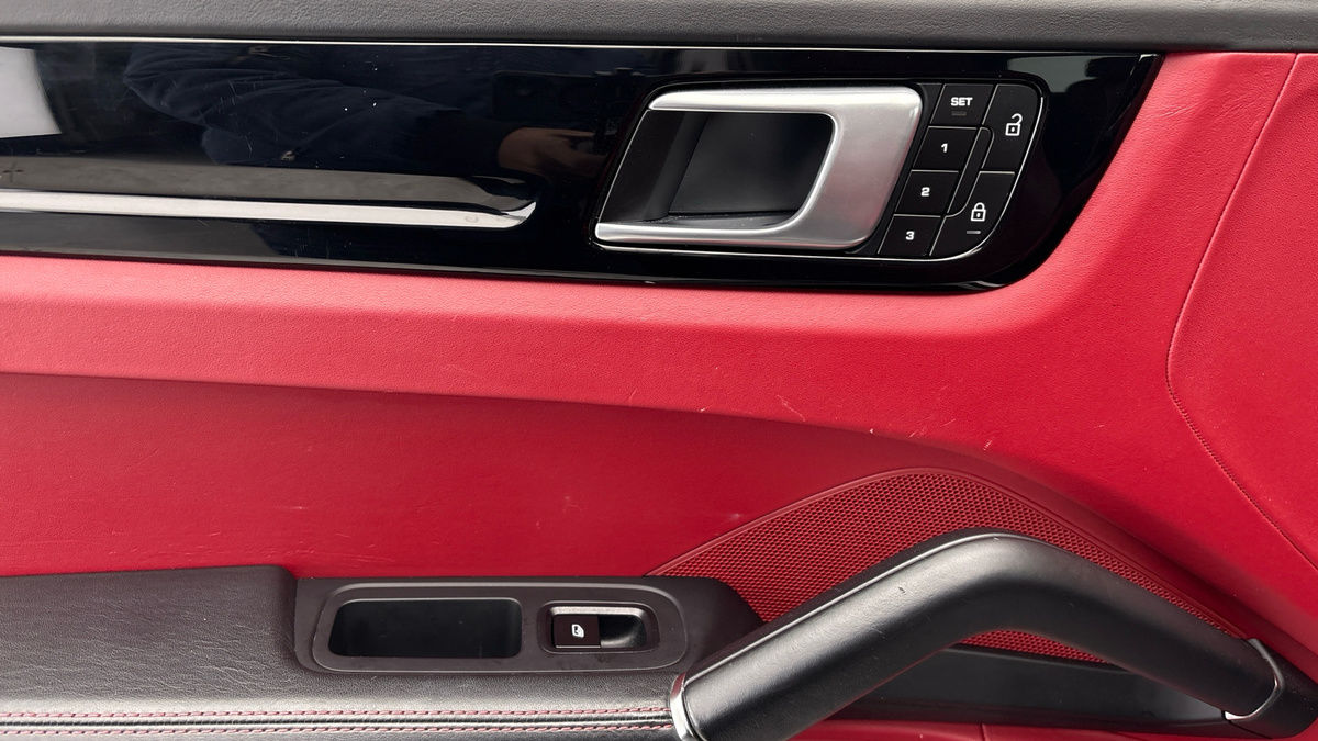 Used Porsche Cayenne 2021 for sale - 77535681: Photo 19