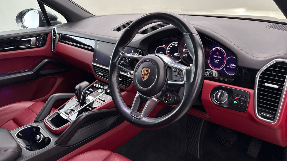 Used Porsche Cayenne 2021 for sale - 77535681: Photo 5