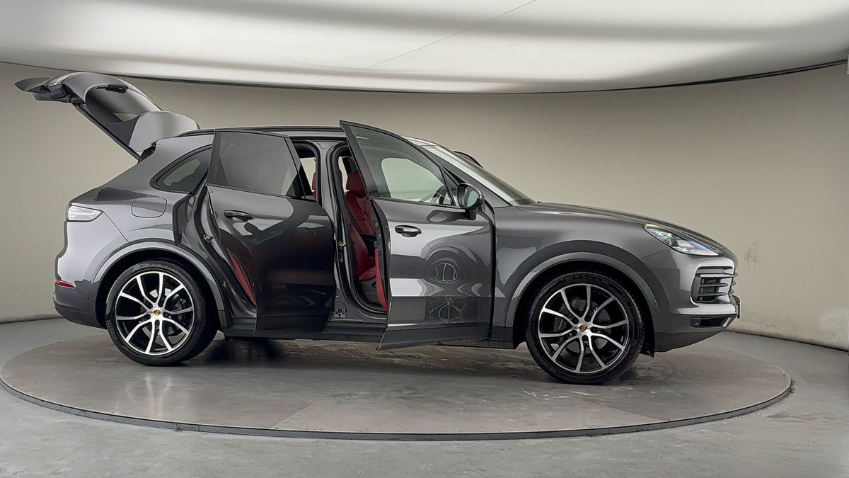 Used Porsche Cayenne 2021 for sale - 77535681: Photo 56