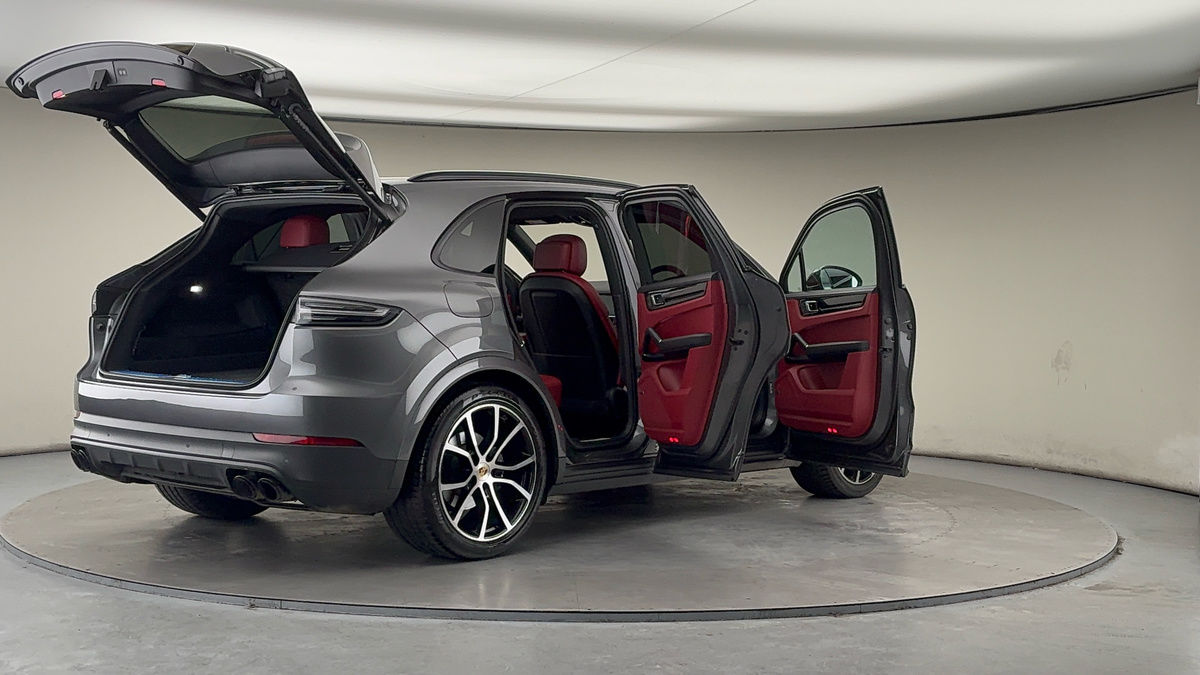 Used Porsche Cayenne 2021 for sale - 77535681: Photo 59