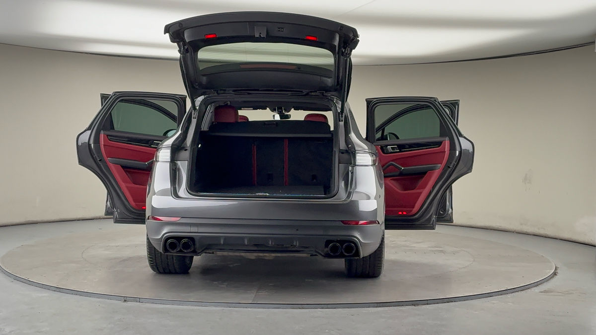 Used Porsche Cayenne 2021 for sale - 77535681: Photo 61