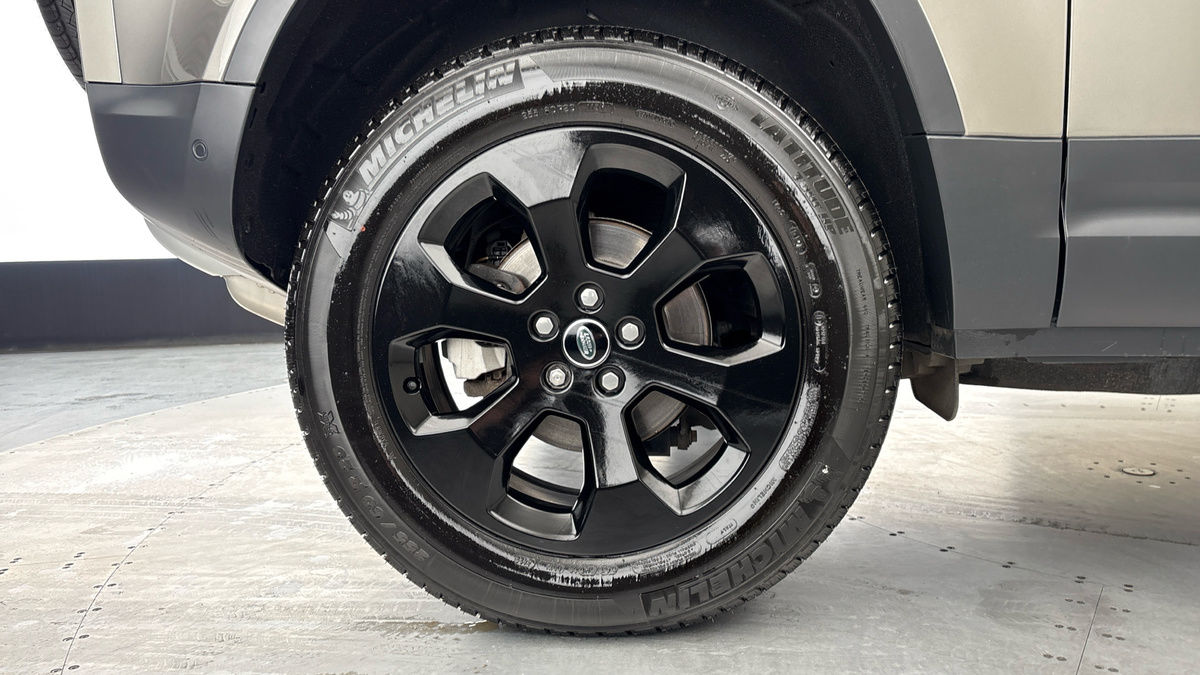 Used Land Rover Defender 2022 for sale - 77880796: Photo 10