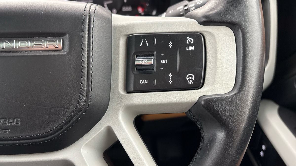 Used Land Rover Defender 2022 for sale - 77880796: Photo 14