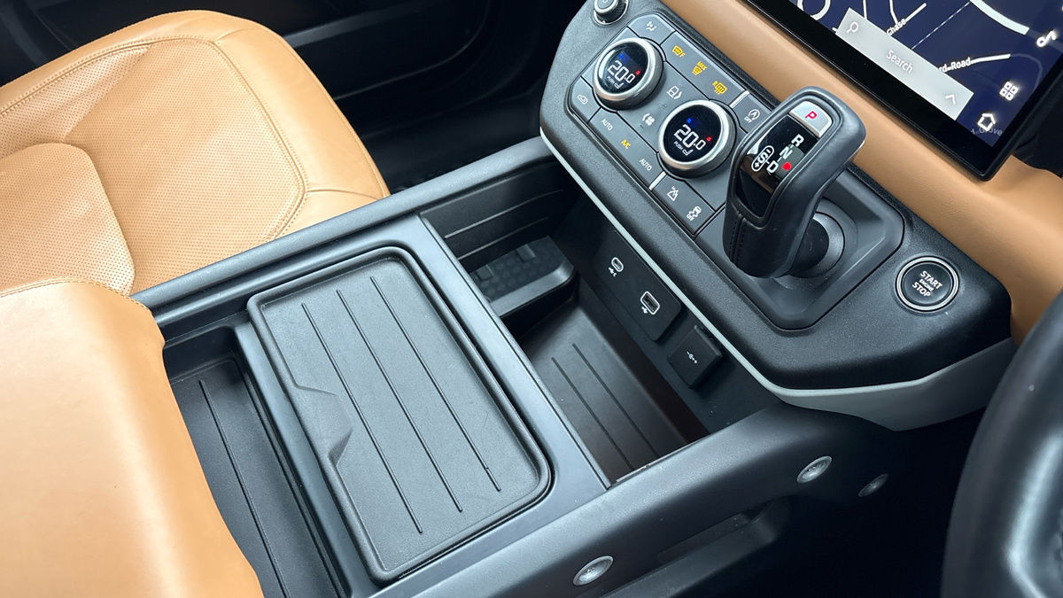 Used Land Rover Defender 2022 for sale - 77880796: Photo 18