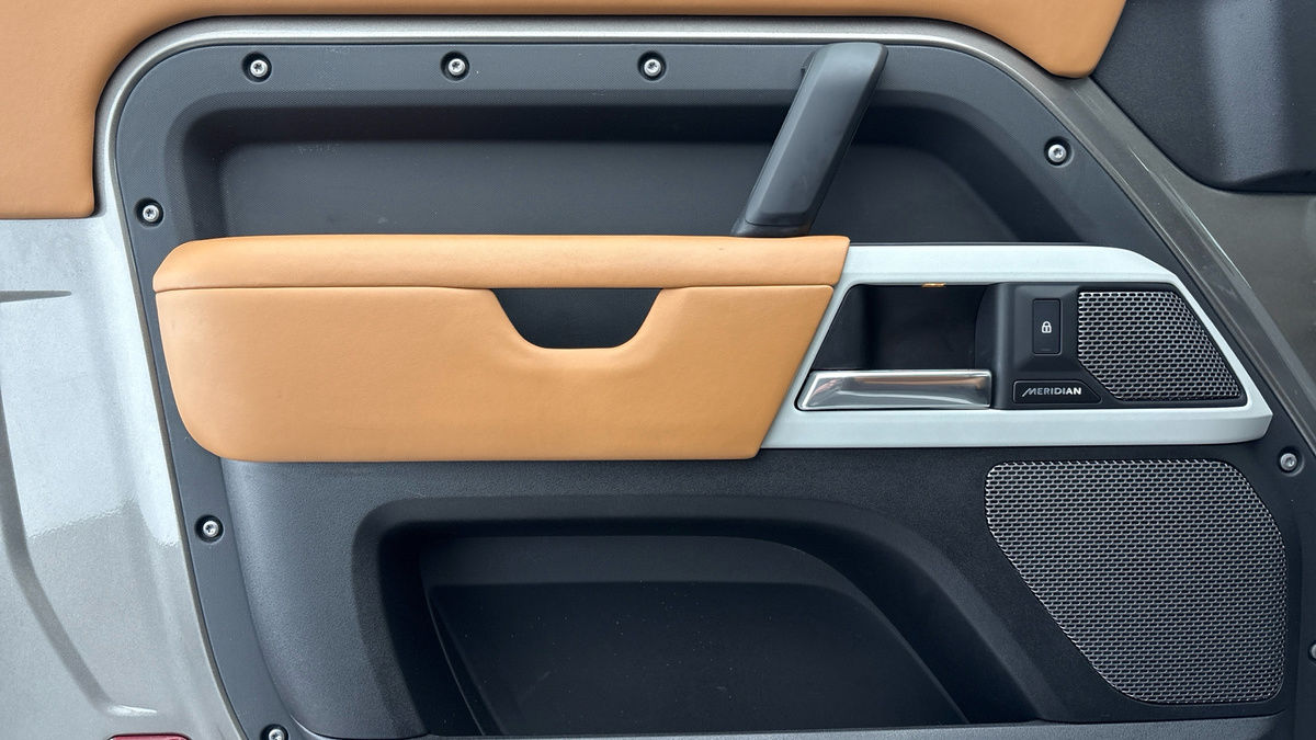 Used Land Rover Defender 2022 for sale - 77880796: Photo 19