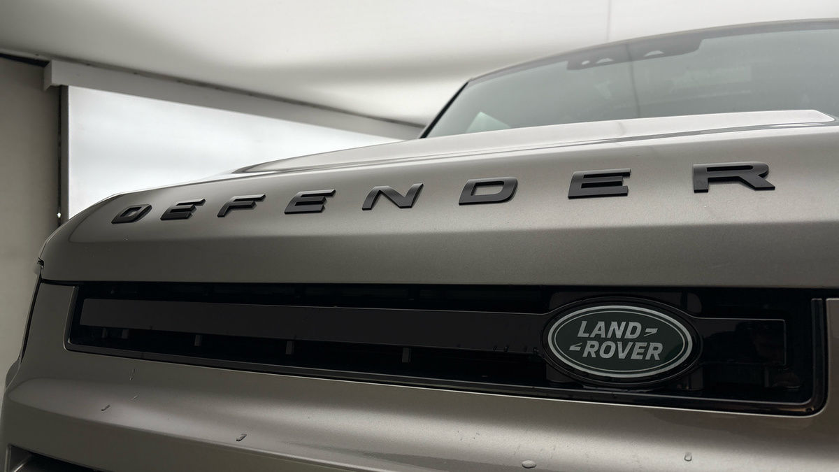 Used Land Rover Defender 2022 for sale - 77880796: Photo 24
