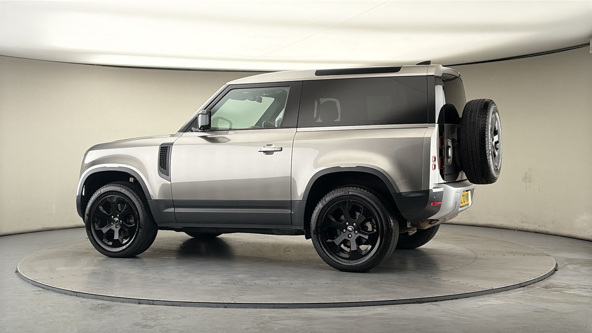 Used Land Rover Defender 2022 for sale - 77880796: Photo 27