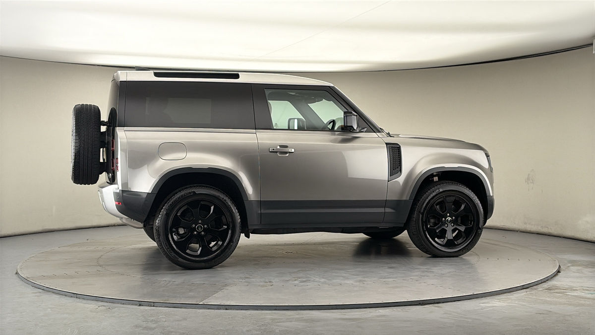 Used Land Rover Defender 2022 for sale - 77880796: Photo 38