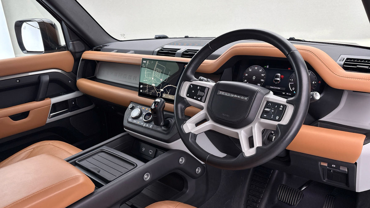 Used Land Rover Defender 2022 for sale - 77880796: Photo 5