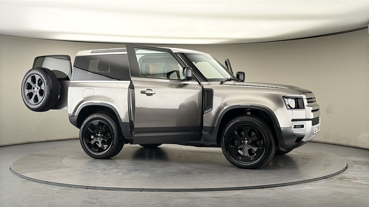 Used Land Rover Defender 2022 for sale - 77880796: Photo 55