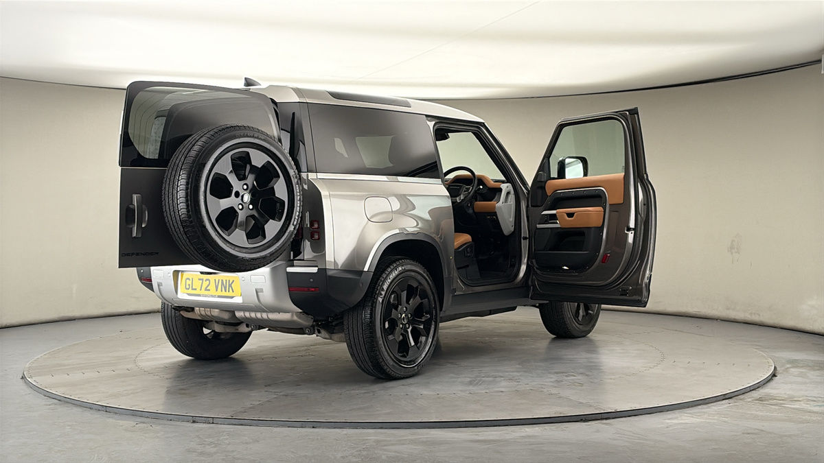 Used Land Rover Defender 2022 for sale - 77880796: Photo 59