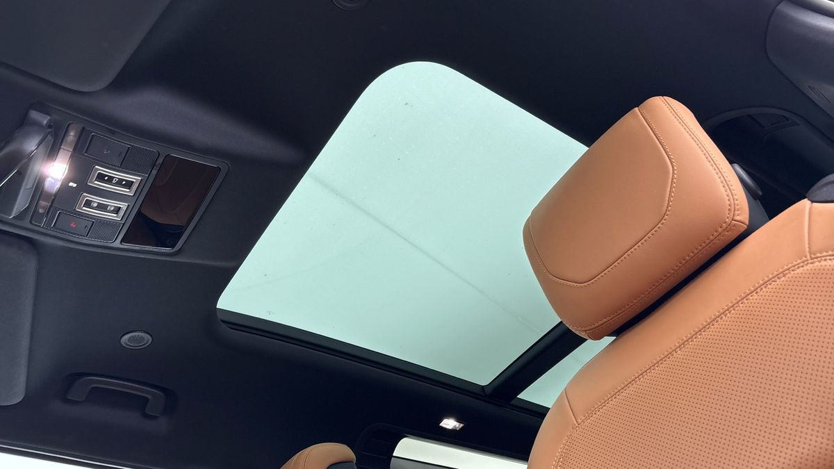 Used Land Rover Defender 2022 for sale - 77880796: Photo 6