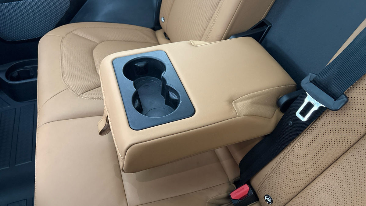 Used Land Rover Defender 2022 for sale - 77880796: Photo 9