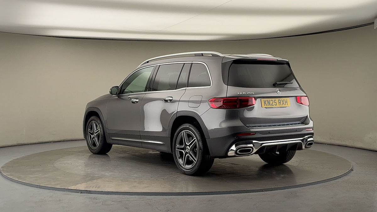 Used Mercedes-Benz GLB 2025 for sale - 76323896: Photo 2