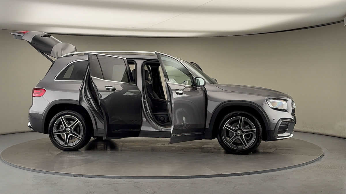 Used Mercedes-Benz GLB 2025 for sale - 76323896: Photo 56