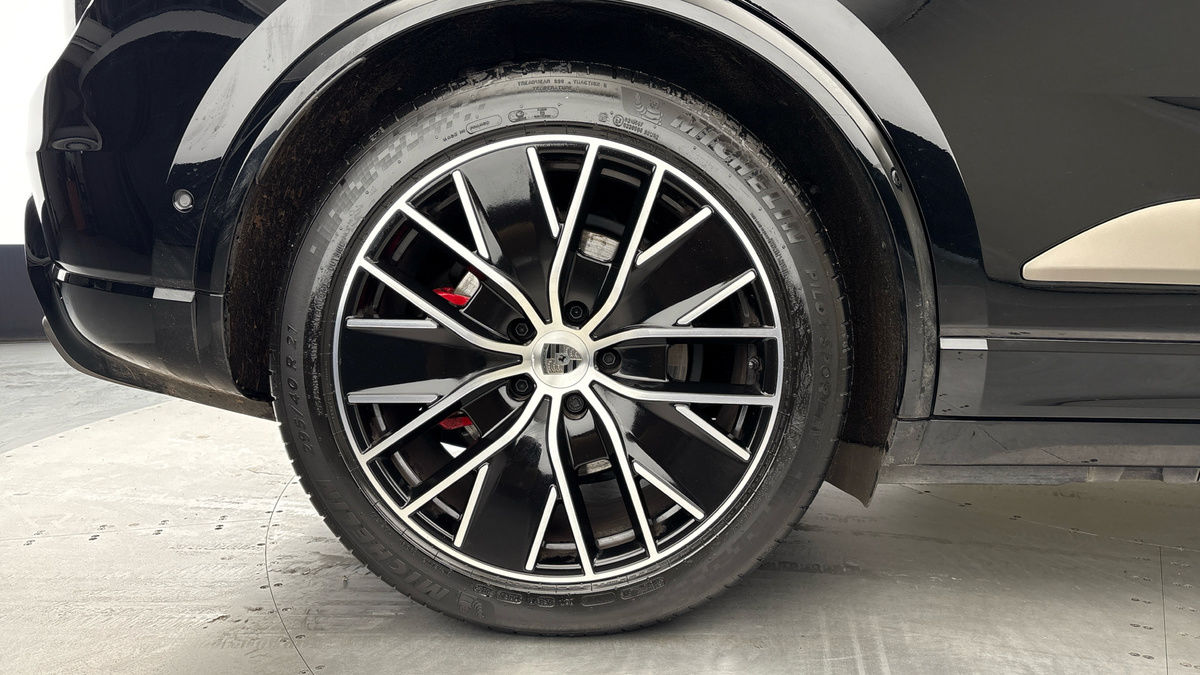 Used Porsche Macan 2025 for sale - 76655665: Photo 10
