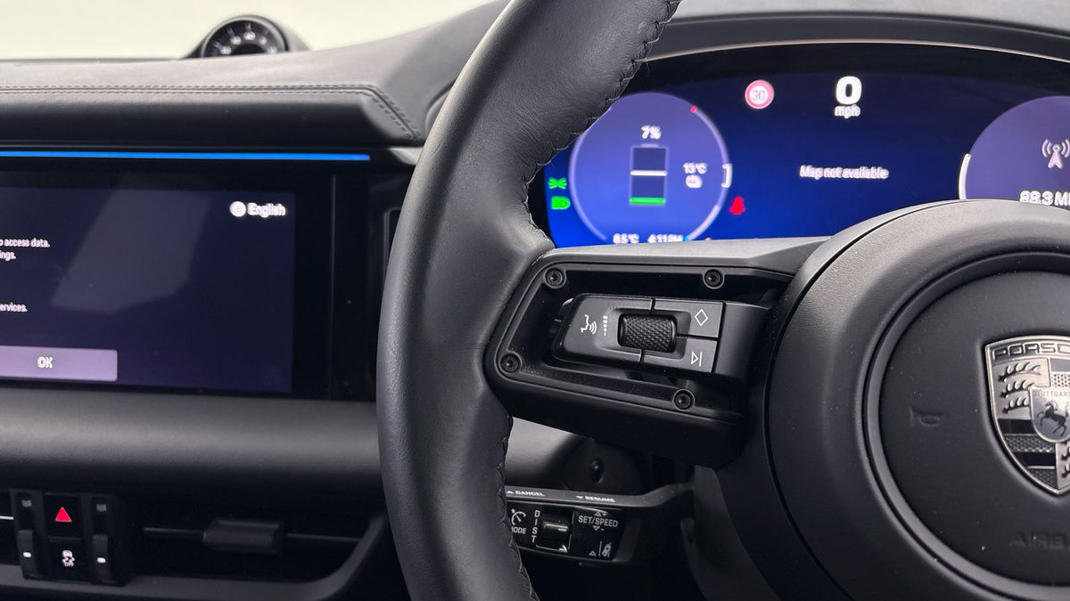 Used Porsche Macan 2025 for sale - 76655665: Photo 13