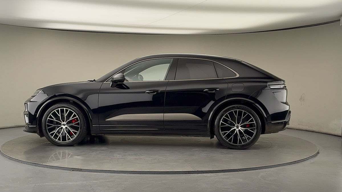 Used Porsche Macan 2025 for sale - 76655665: Photo 30