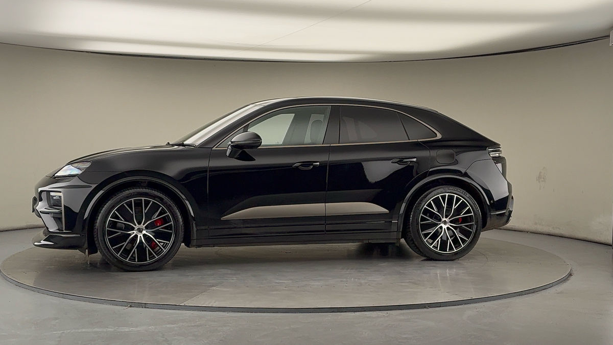 Used Porsche Macan 2025 for sale - 76655665: Photo 31