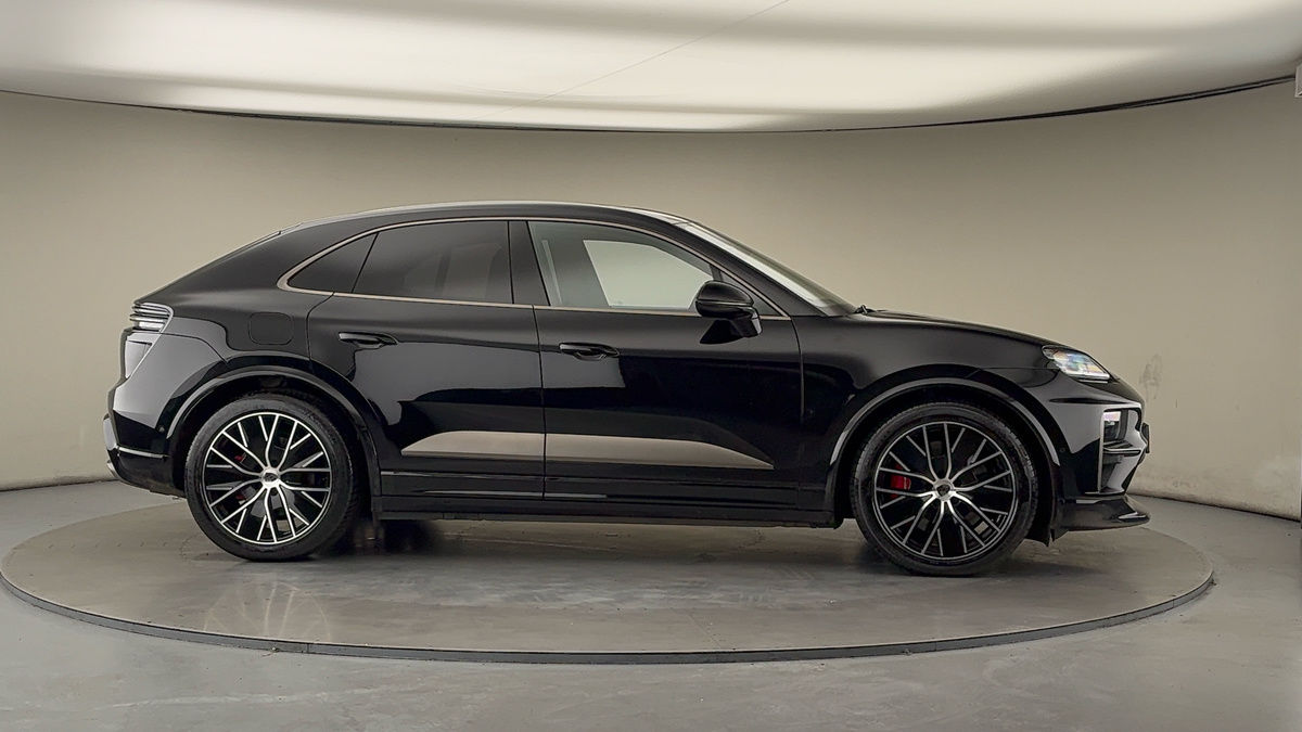 Used Porsche Macan 2025 for sale - 76655665: Photo 39