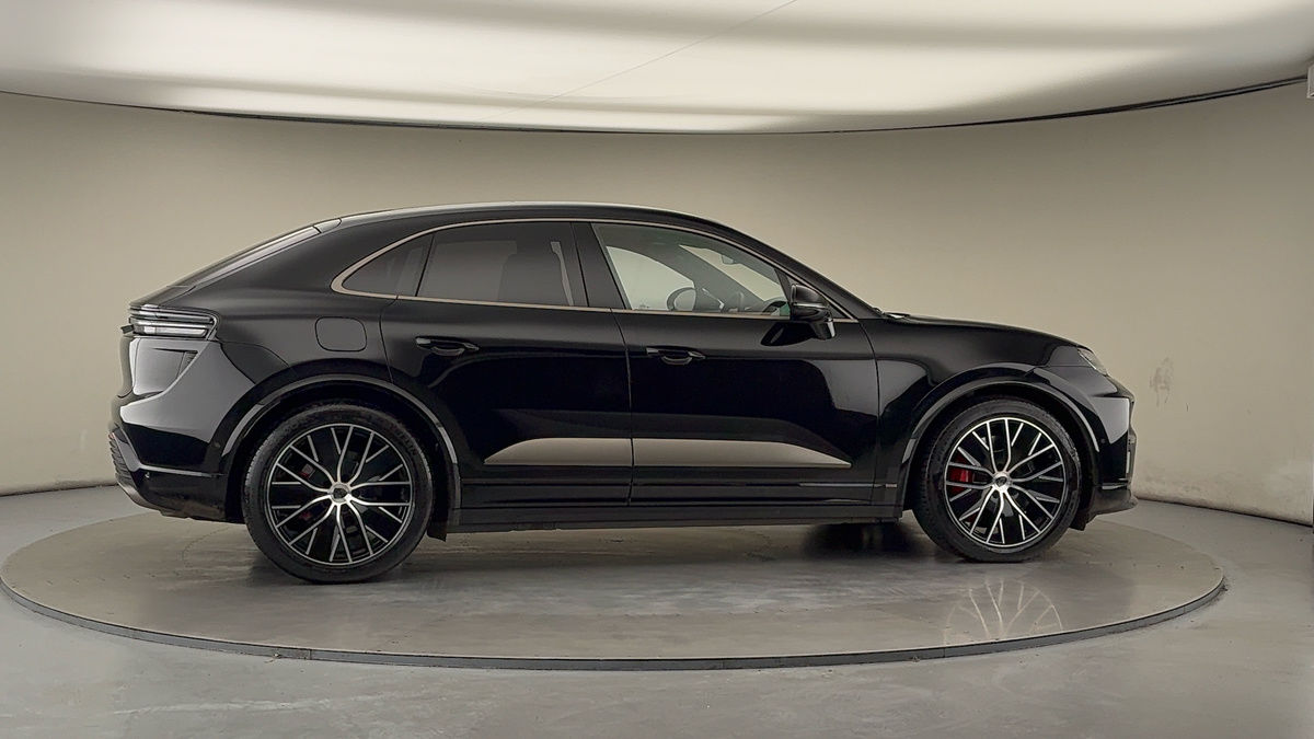 Used Porsche Macan 2025 for sale - 76655665: Photo 40