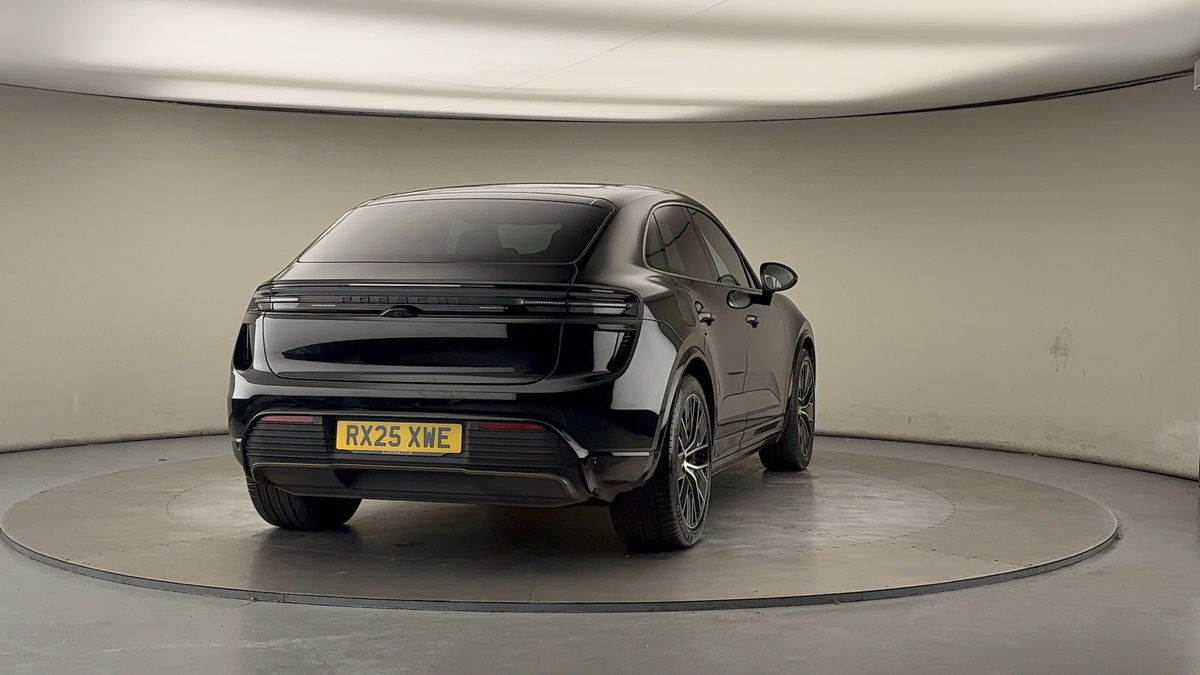 Used Porsche Macan 2025 for sale - 76655665: Photo 43