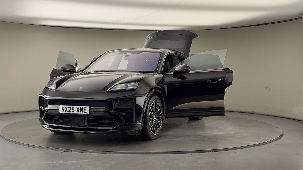 Used Porsche Macan 2025 for sale - 76655665: Photo 53