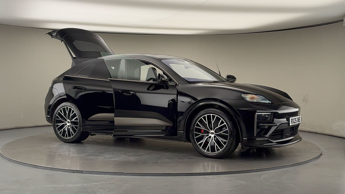 Used Porsche Macan 2025 for sale - 76655665: Photo 57