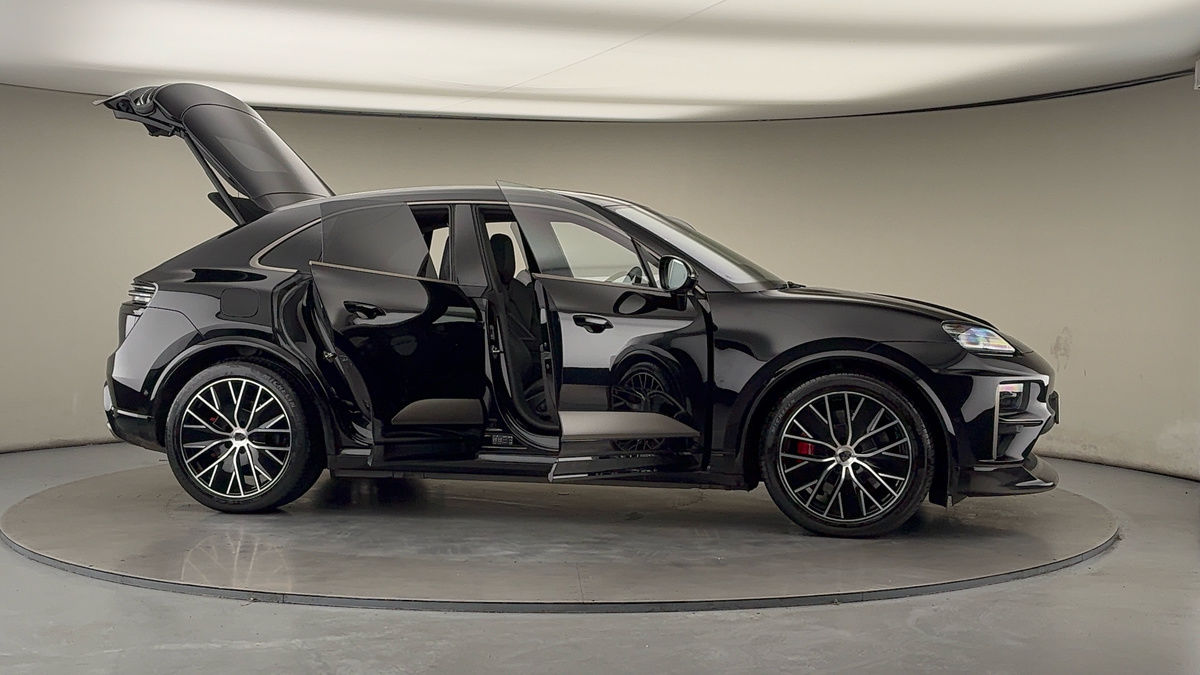 Used Porsche Macan 2025 for sale - 76655665: Photo 58