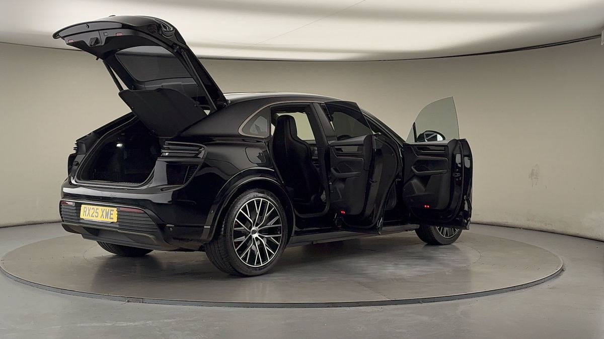 Used Porsche Macan 2025 for sale - 76655665: Photo 61