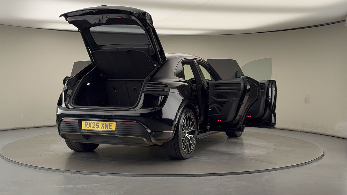 Used Porsche Macan 2025 for sale - 76655665: Photo 62