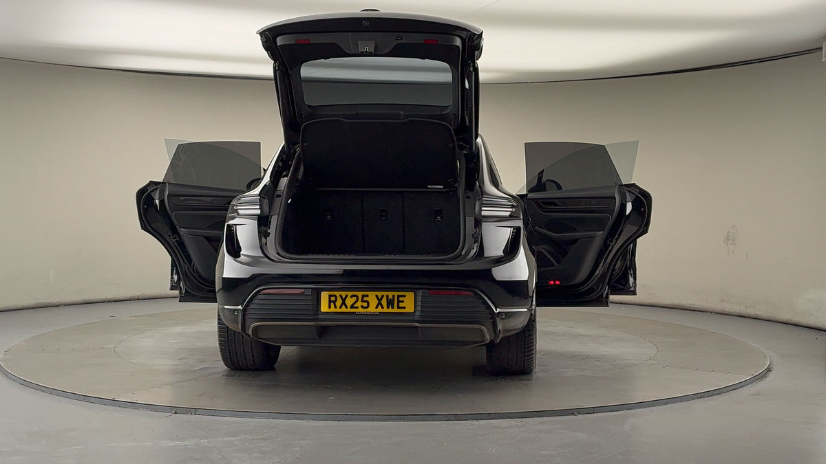 Used Porsche Macan 2025 for sale - 76655665: Photo 63