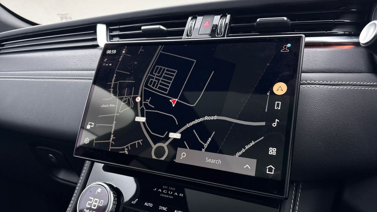 Used Jaguar F-Pace 2022 for sale - 76884633: Photo 17