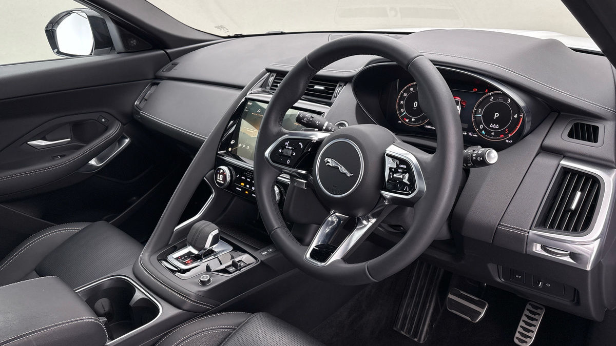 Used Jaguar E-Pace 2023 for sale - 76630365: Photo 10